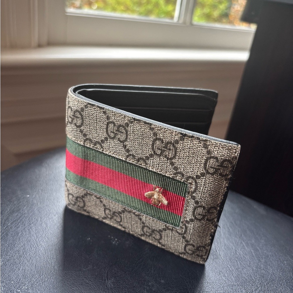 Gucci Men Wallet Beige Red Green Stripe fly fashion bifold for cash and card Bee